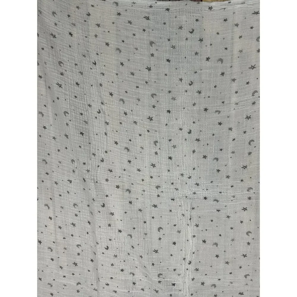 TL Care American Baby Company White Gray Moon Stars Muslin Swaddle Blanket 2018